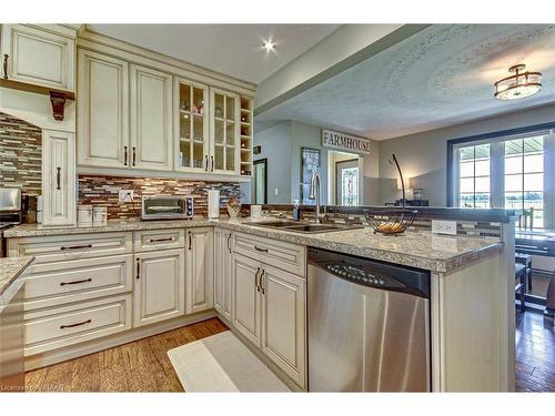 145630 Potters Road, Norwich (Twp), ON - Indoor Photo Showing Kitchen With Double Sink