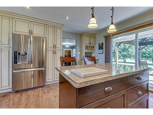 145630 Potters Road, Norwich (Twp), ON - Indoor Photo Showing Kitchen