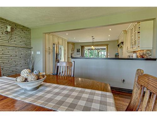 145630 Potters Road, Norwich (Twp), ON - Indoor Photo Showing Dining Room