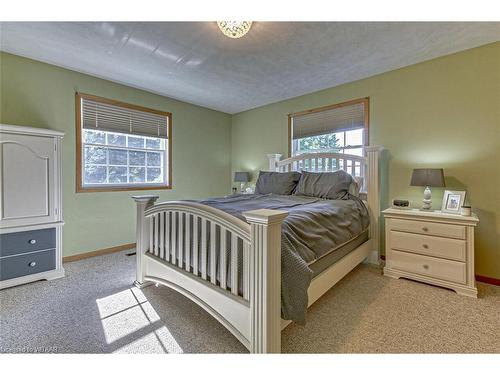 145630 Potters Road, Norwich (Twp), ON - Indoor Photo Showing Bedroom