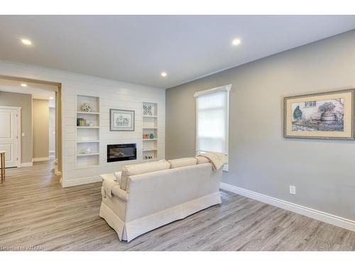 512 Edward Street, Woodstock, ON - Indoor Photo Showing Living Room With Fireplace