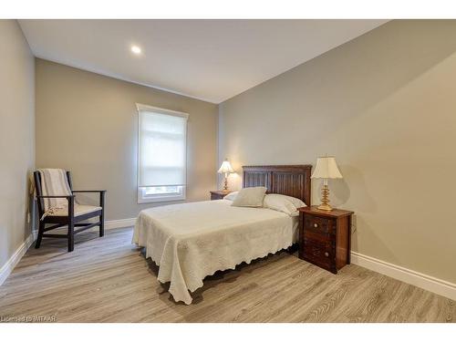 512 Edward Street, Woodstock, ON - Indoor Photo Showing Bedroom