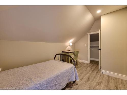 512 Edward Street, Woodstock, ON - Indoor Photo Showing Bedroom