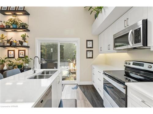 14-3202 Vivian Line, Stratford, ON - Indoor Photo Showing Kitchen With Double Sink With Upgraded Kitchen