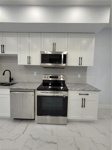 7-14 Glendale Drive, Tillsonburg, ON - Indoor Photo Showing Kitchen With Stainless Steel Kitchen