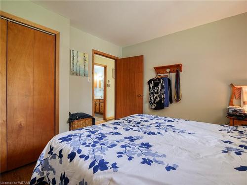 889 Norfolk County Rd 28, Norfolk County, ON - Indoor Photo Showing Bedroom