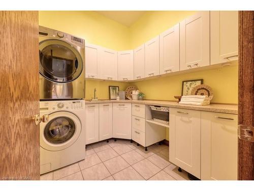 6325 Dundas Street, Thames Centre, ON - Indoor Photo Showing Laundry Room