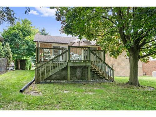 7 Cardinal Court, Tillsonburg, ON - Outdoor With Deck Patio Veranda