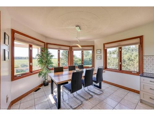 6325 Dundas Street, Thames Centre, ON - Indoor Photo Showing Dining Room