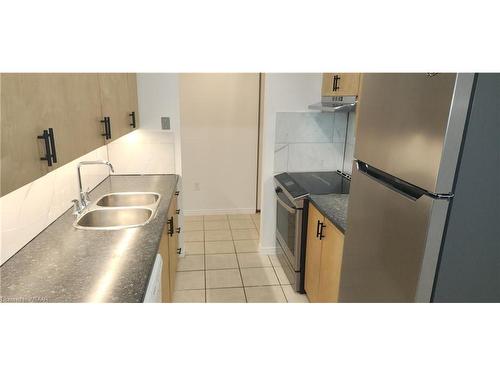 402-75 Huxley Street, London, ON - Indoor Photo Showing Kitchen With Double Sink