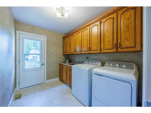 164047 Brownsville Road, South-West Oxford (Twp), ON - Indoor Photo Showing Laundry Room