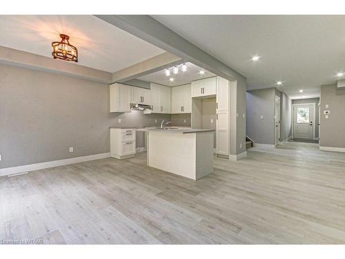 20 Bain Street, Woodstock, ON - Indoor Photo Showing Kitchen