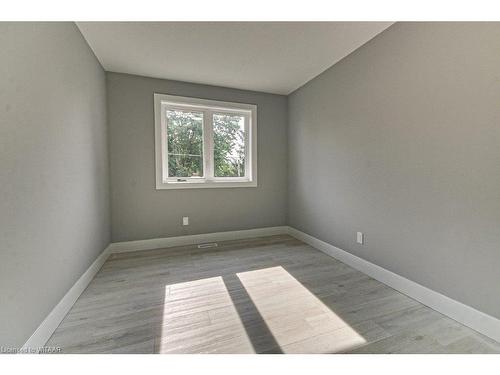 20 Bain Street, Woodstock, ON - Indoor Photo Showing Other Room