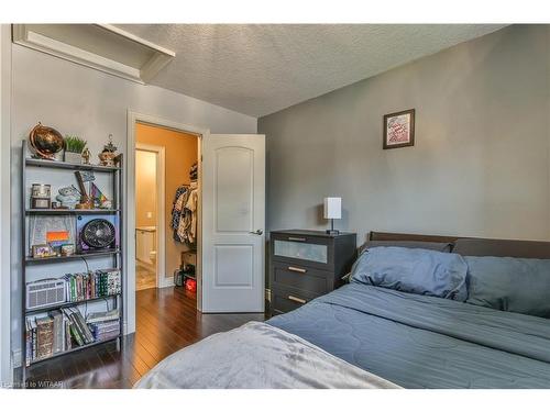 1-175 Ingersoll Street, Ingersoll, ON - Indoor Photo Showing Bedroom