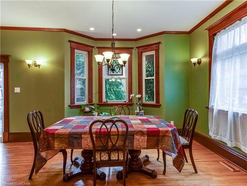 31 Bay Street, Woodstock, ON - Indoor Photo Showing Dining Room