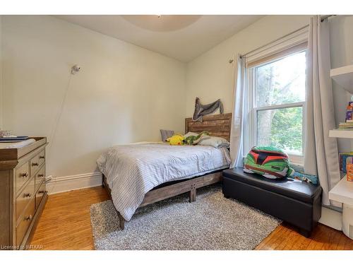 584 Grant Street, Woodstock, ON - Indoor Photo Showing Bedroom