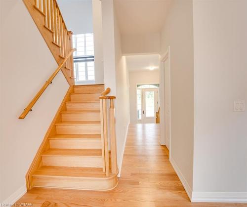 1427 Upper Thames Drive, Woodstock, ON - Indoor Photo Showing Other Room