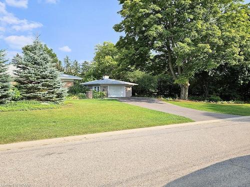 38 Golfdale Road, Brantford, ON - Outdoor