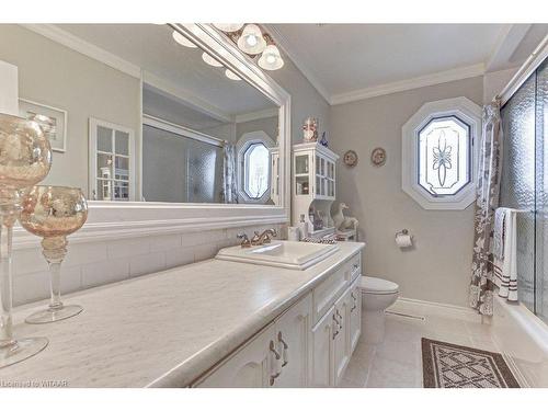 38 Golfdale Road, Brantford, ON - Indoor Photo Showing Dining Room