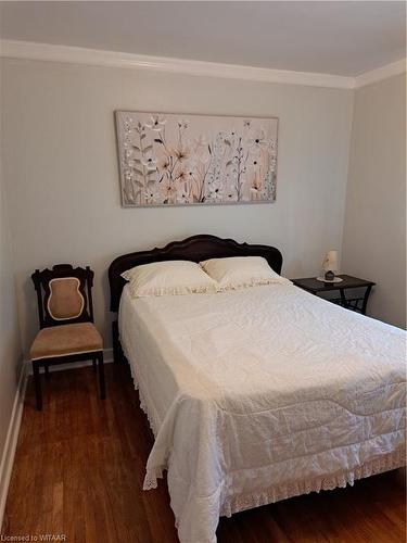 38 Golfdale Road, Brantford, ON - Indoor Photo Showing Bedroom