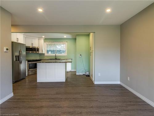 980 Devonshire Avenue, Woodstock, ON - Indoor Photo Showing Kitchen