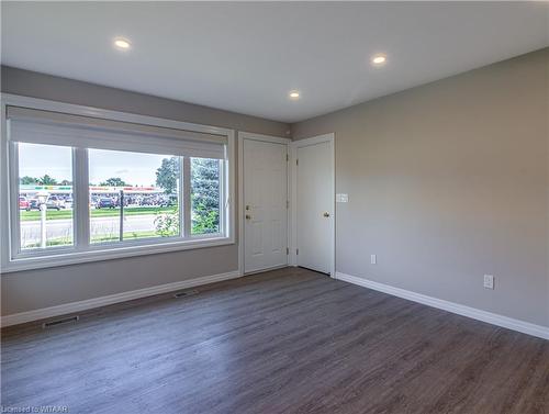 980 Devonshire Avenue, Woodstock, ON - Indoor Photo Showing Other Room