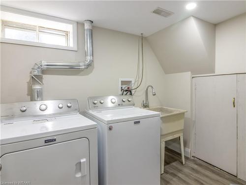 980 Devonshire Avenue, Woodstock, ON - Indoor Photo Showing Laundry Room