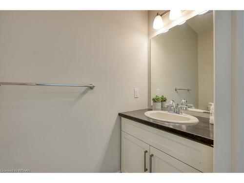 59 Hollingshead Road, Ingersoll, ON - Indoor Photo Showing Bathroom