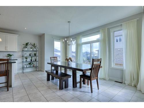 59 Hollingshead Road, Ingersoll, ON - Indoor Photo Showing Dining Room