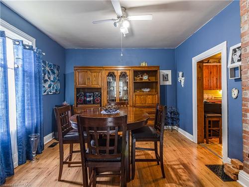 332 Queen Street, Woodstock, ON - Indoor Photo Showing Dining Room