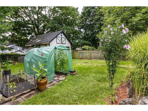 332 Queen Street, Woodstock, ON - Outdoor With Backyard