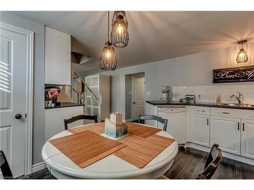 43 Clarke Street N, Woodstock, ON - Indoor Photo Showing Dining Room