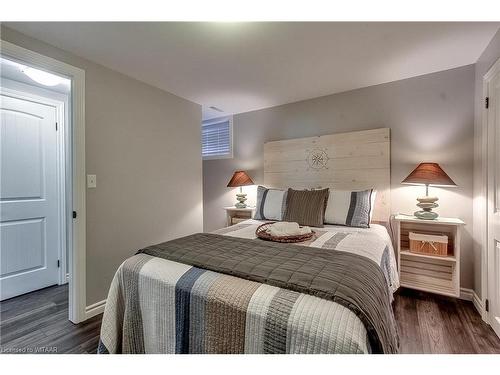 43 Clarke Street N, Woodstock, ON - Indoor Photo Showing Bedroom