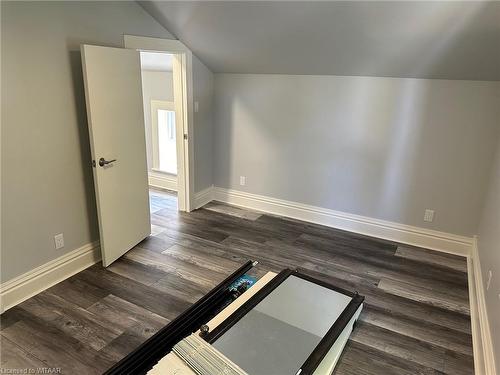 53 London Street W, Tillsonburg, ON - Indoor Photo Showing Other Room