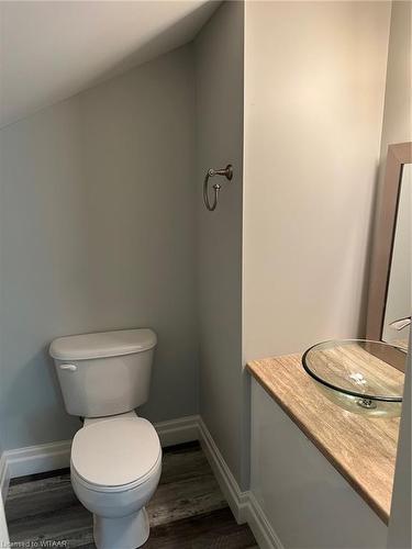 53 London Street W, Tillsonburg, ON - Indoor Photo Showing Bathroom