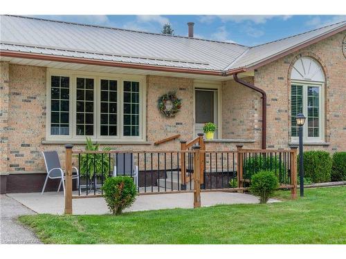 69 Glendale Drive, Tillsonburg, ON - Outdoor With Deck Patio Veranda With Facade