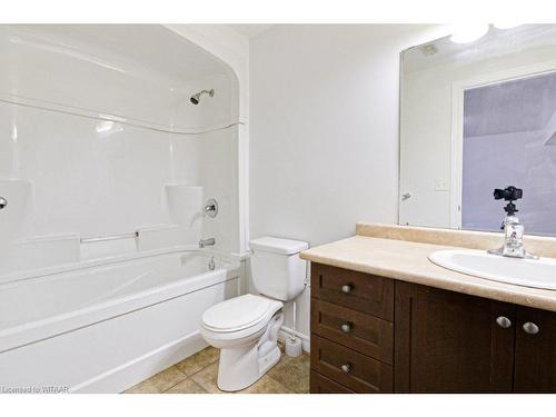 624 Crawford Crescent, Woodstock, ON - Indoor Photo Showing Bathroom