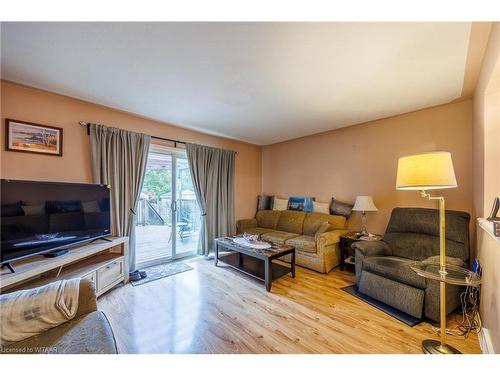 80 Beckett Boulevard, Tillsonburg, ON - Indoor Photo Showing Living Room