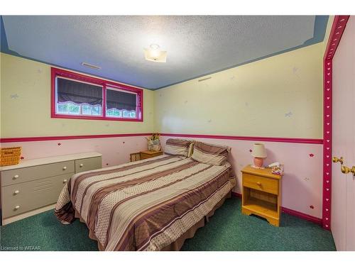 80 Beckett Boulevard, Tillsonburg, ON - Indoor Photo Showing Bedroom