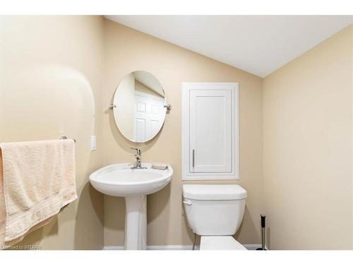 2148 Cromarty Drive, Thames Centre, ON - Indoor Photo Showing Bathroom