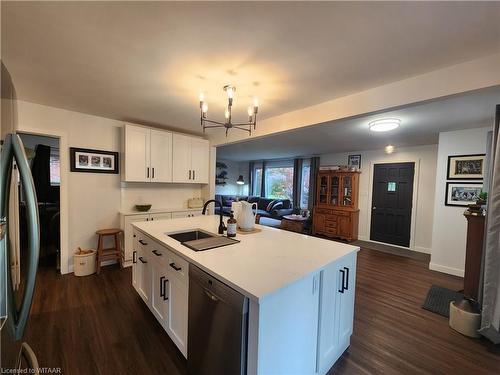 30 Ridge Boulevard, Tillsonburg, ON - Indoor Photo Showing Kitchen