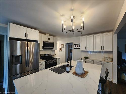 30 Ridge Boulevard, Tillsonburg, ON - Indoor Photo Showing Kitchen With Stainless Steel Kitchen With Double Sink