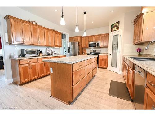 1605 N Wal-Middleton Townline Road, Delhi, ON - Indoor Photo Showing Kitchen