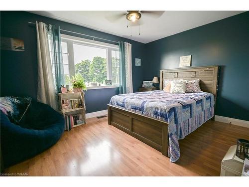 1605 N Wal-Middleton Townline Road, Delhi, ON - Indoor Photo Showing Bedroom