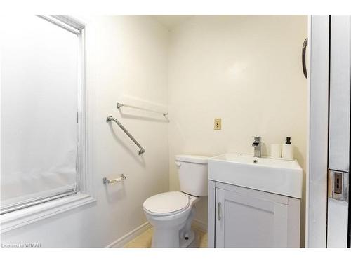 67 Blandford Street, Woodstock, ON - Indoor Photo Showing Bathroom