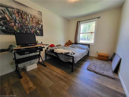 9 Nelson Street, Tillsonburg, ON - Indoor Photo Showing Bedroom