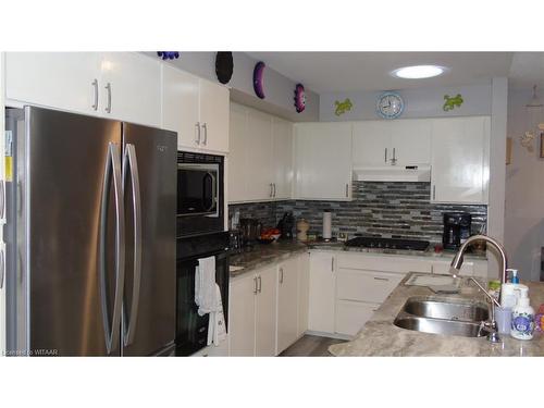 40 Seres Drive, Tillsonburg, ON - Indoor Photo Showing Kitchen With Double Sink