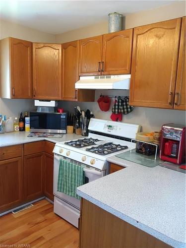 669 Main Street, Woodstock, ON - Indoor Photo Showing Kitchen