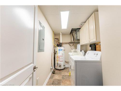 408-80 Bridge Street E, Tillsonburg, ON - Indoor Photo Showing Laundry Room