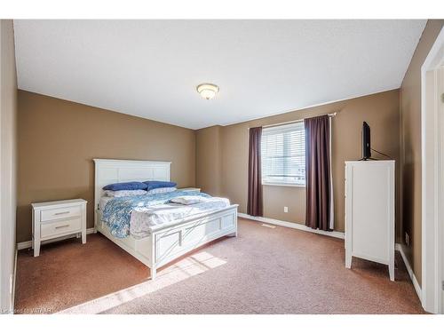 26 Peach Tree Boulevard, St. Thomas, ON - Indoor Photo Showing Bedroom